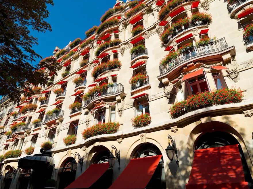 Hôtel Plaza Athénée building facade on a sunny day in Paris
