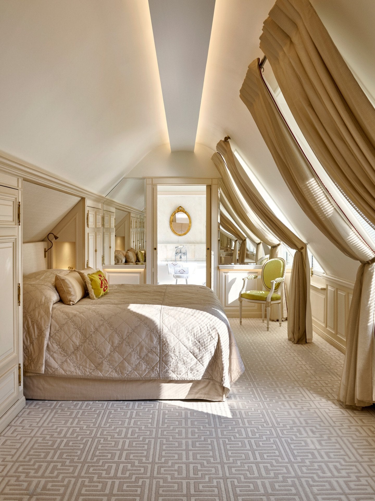 Bedroom of the Parisienne suite at Le Meurice, Paris.