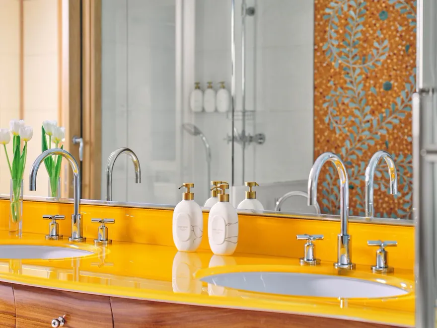 Mosaic room bathroom with yellow murble