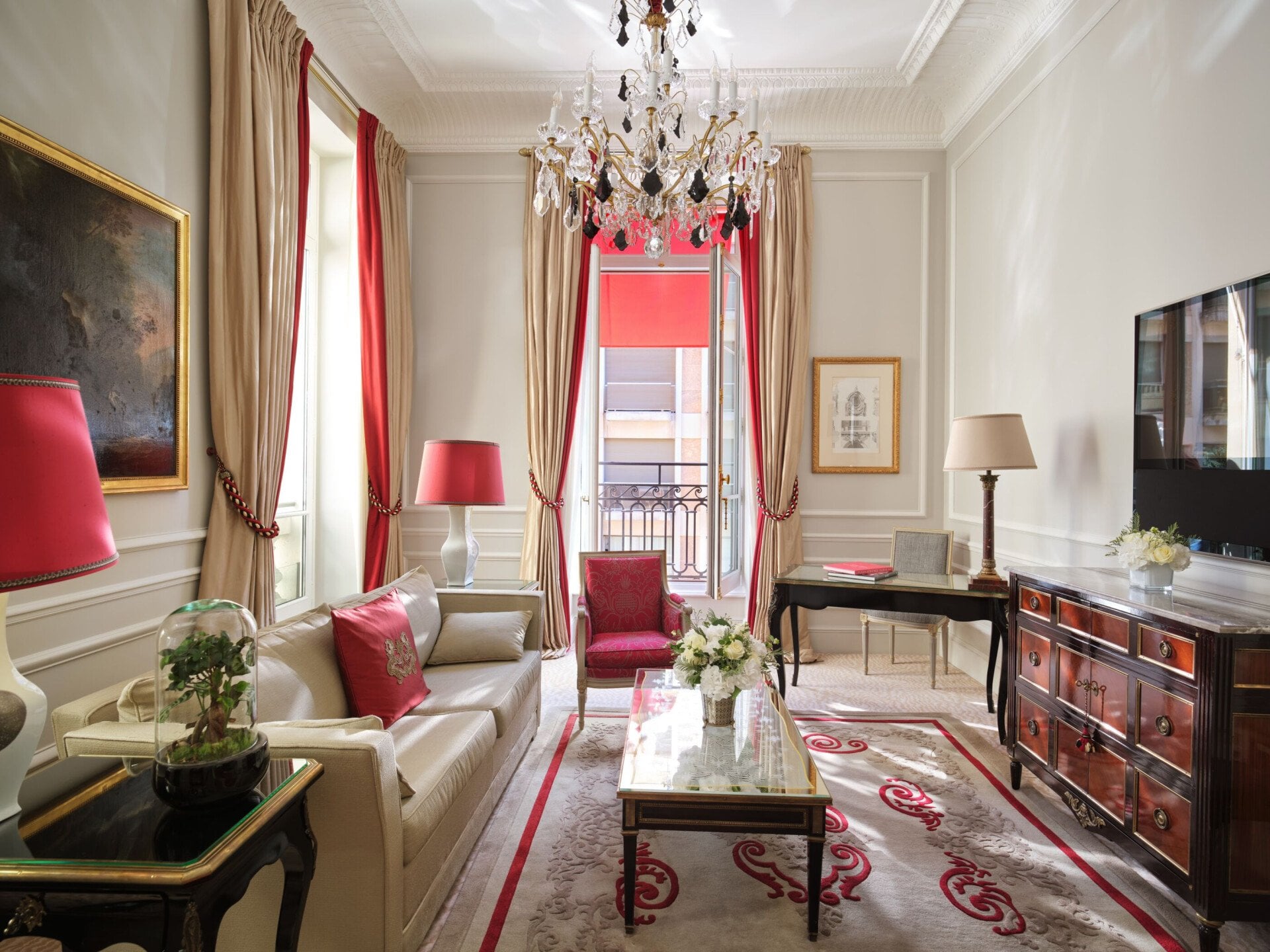 This is the couch of the lounge of the Superior Suite #218 at the Plaza Athénée.