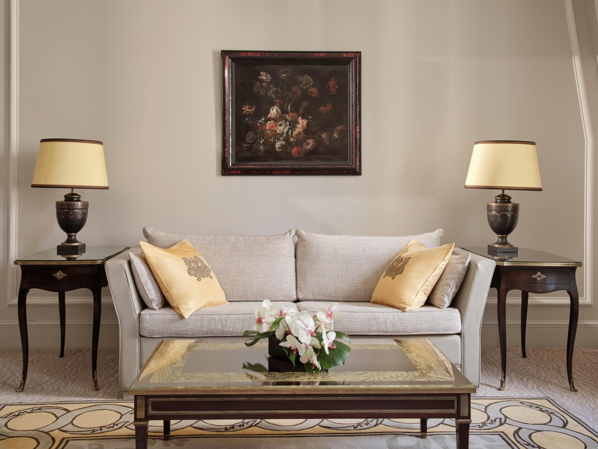 This is the couch of the Deluxe Suite #318 at the Plaza Athénée. 